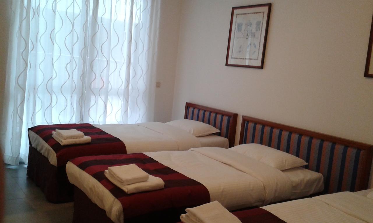 Holidays Apart-Hotel Андерлехт Экстерьер фото