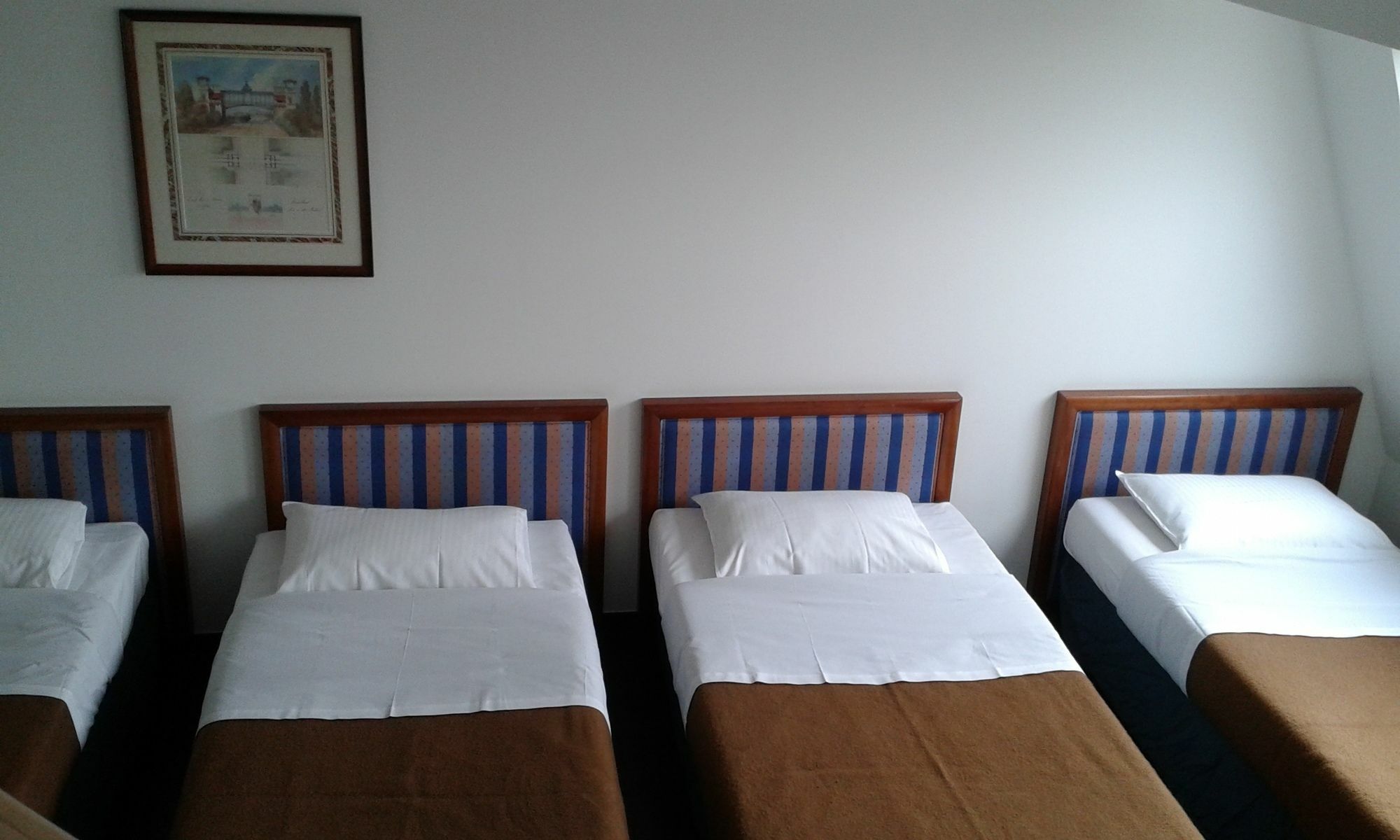 Holidays Apart-Hotel Андерлехт Экстерьер фото